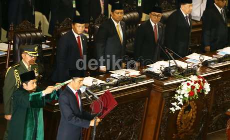 pelantikan Ir.H.Joko Widodo presiden RI ke-7 tanggal 20 Oktober 2014