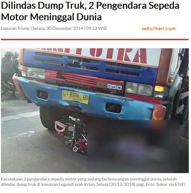 kecelakaan dumptruk dan sepeda motor di legundi gresik 30 Desember 2014