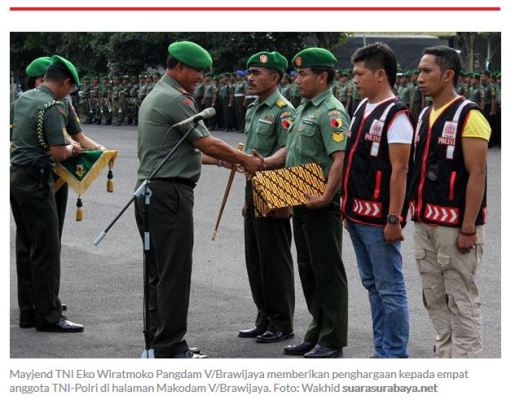 penghargaan untuk TNI Polri yang membebaskan penyandera gresik